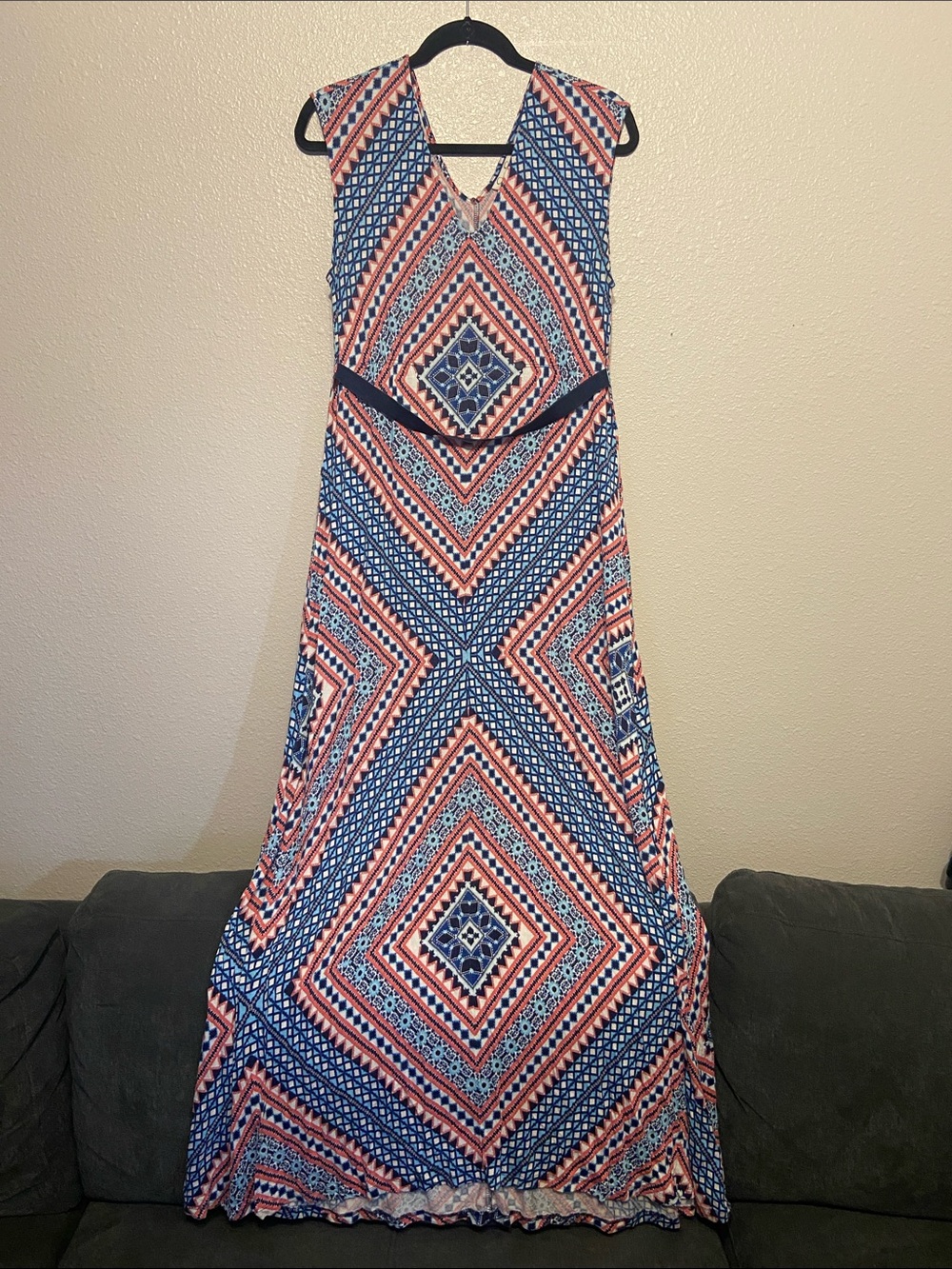 Jessica Simpson Sleeveless Maxi Dress in Navy and Coral